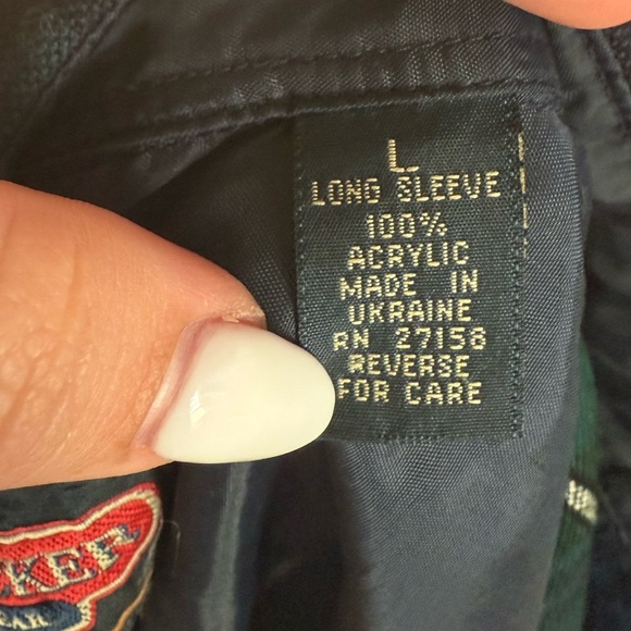 Vintage Navy and Green Flannel by Back Packer Sportswear 🦆 - Picture 4 of 5